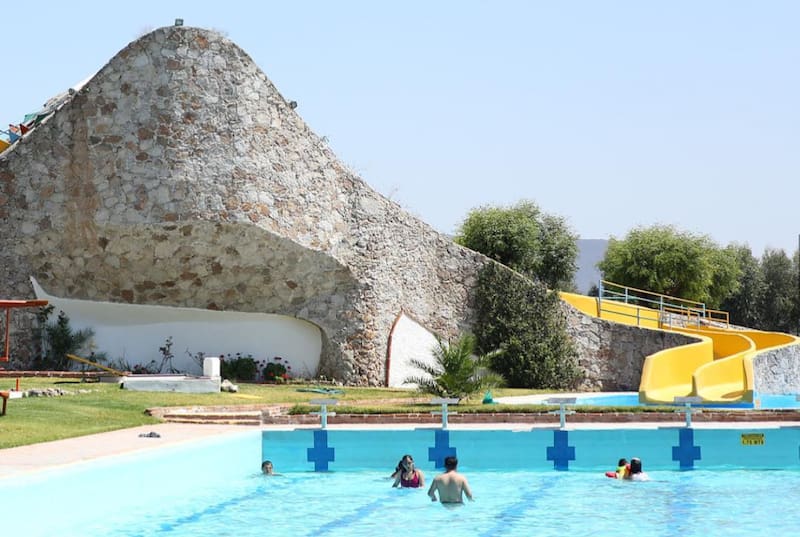 Los toboganes están presentes en diferentes zonas del parque. Foto: Instagram @eloasis_txq