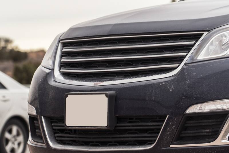 Estos vehículos deberán renovar sus placas en 2024. Fuente: Shutterstock.