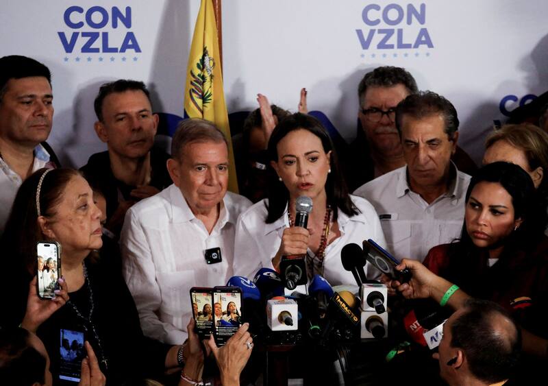 Edmundo González Urrutia y Marina Corina Machado