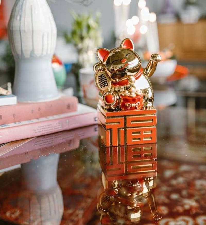 Gato para la buena suerte. Fuente: Freepik.