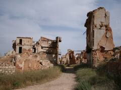 Escapadas: el pueblo de Zaragoza donde se peleó en la Guerra Civil y hoy es una ciudad fantasma repleta de leyendas