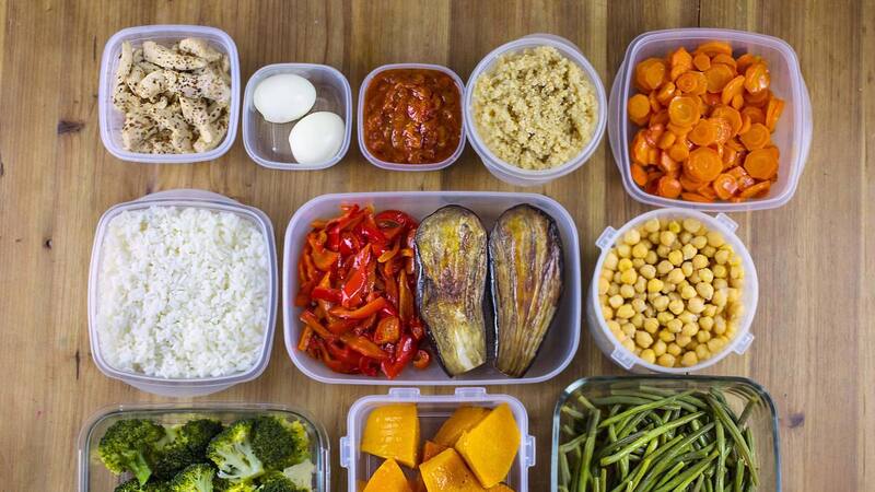 Batch cooking implica cocinar en grandes cantidades para después poder utilizarlo a lo largo de la semana.