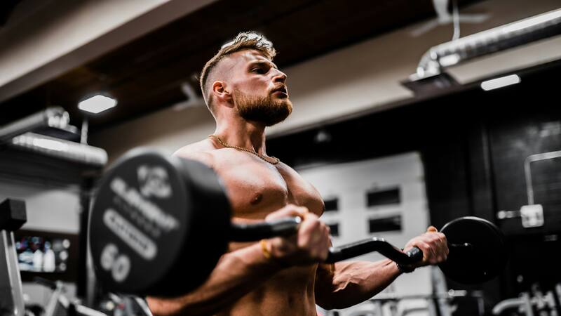 Hacer entrenamientos de fuerza durante algunos días es suficiente para mejorar la salud general.