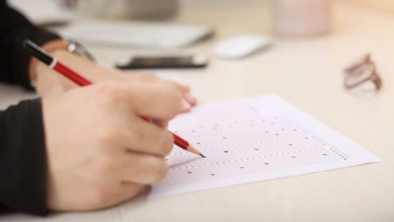 ¿Qué significa soñar con un examen? Esto dicen los expertos.