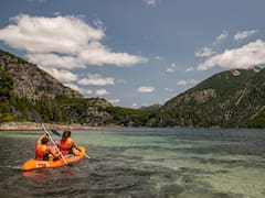 El dólar del verano: buscan captar las divisas del turismo que se operan por el blue