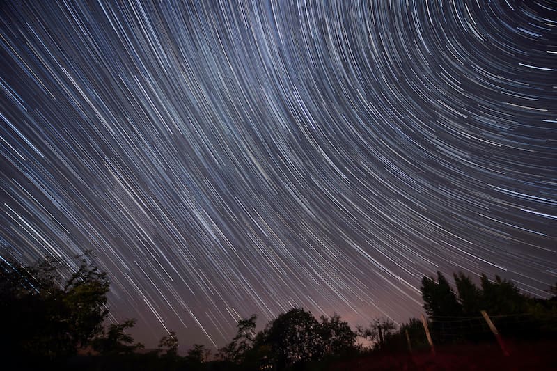 Los meteoros parecen originarse en el norte. Fuente: archivo