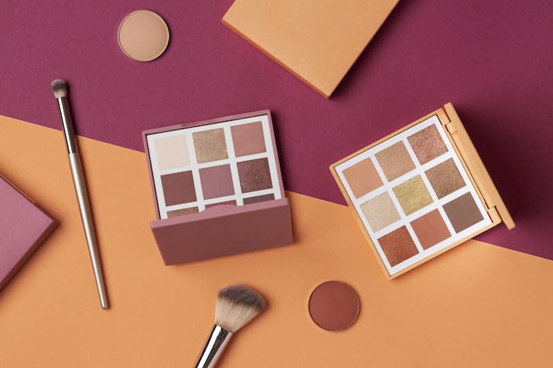 Las personas con quimiofobia también pueden experimentar síntomas físicos como sudoración, temblores, náuseas o palpitaciones del corazón cuando están expuestas a productos químicos. (Fuente: Archivo).