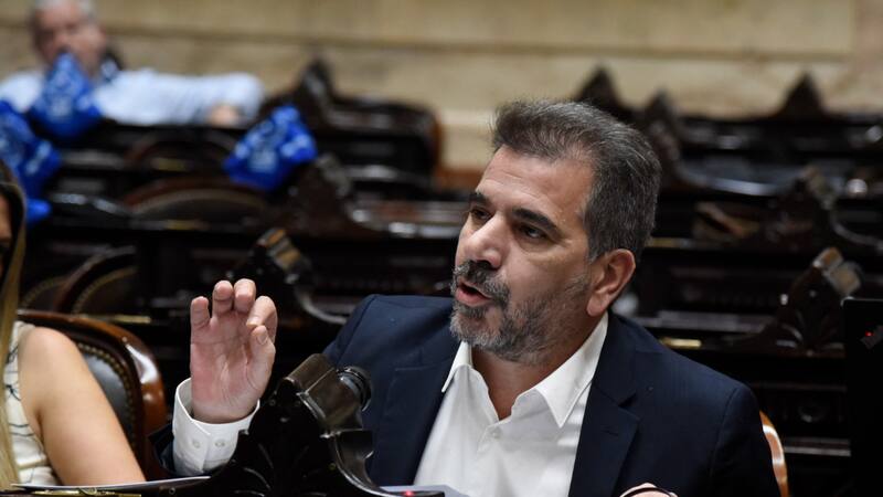 Cristian Ritondo apunta a que Javier Milei se sume a JxC en la Provincia.