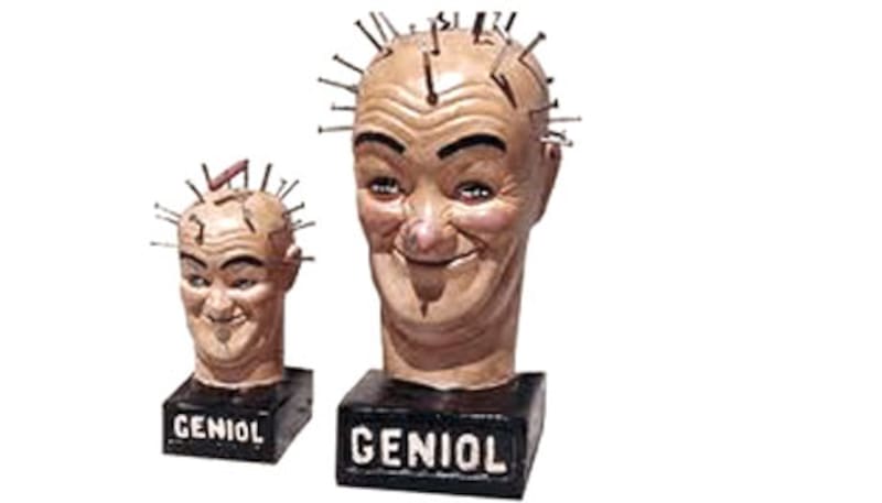 La cabeza de Geniol pobló las farmacias y agencias de publicidad como un ícono de la época.