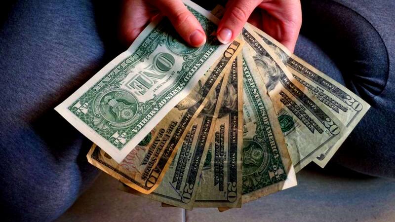 El billete de 2 dólares de 1976 con error de impresión se ha convertido en una pieza codiciada en subastas por su característica única. Foto: archivo El Cronista México.