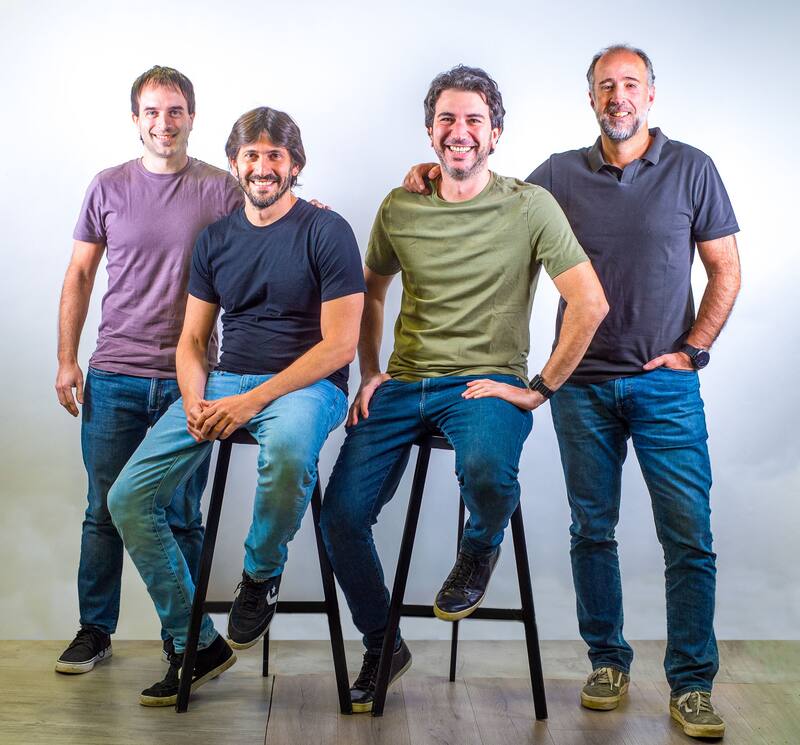 Raúl Oyarzun, Julián Lisenberg, Fernando Tauscher y Sebastián Núñez Castro, fundadores de Geopagos.