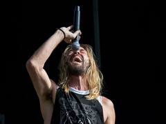 Conmoción en el mundo de la música: falleció Taylor Hawkins, el baterista de Foo Fighters