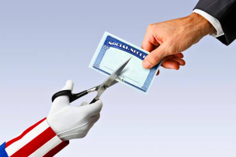 El Seguro Social anunció recortes para un determinado grupo de jubilados. Fuente: Archivo.