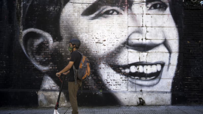 En Uruguay destacan todo lo que se puede hacer ahora con u$s 200 en Buenos Aires. XINHUA