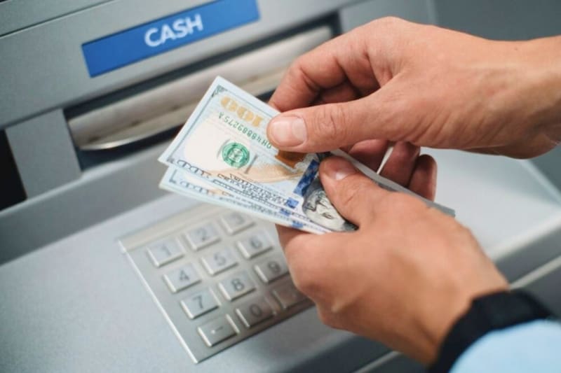 Confirmado: cierran todos los bancos del país por 96 horas. Fuente: Archivo.