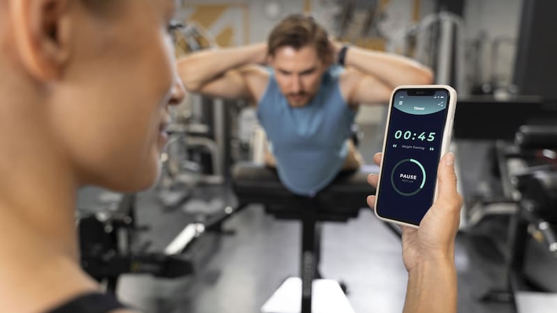 La precisión en el ejercicio es posible gracias a avances tecnológicos que adaptan el esfuerzo de cada persona.