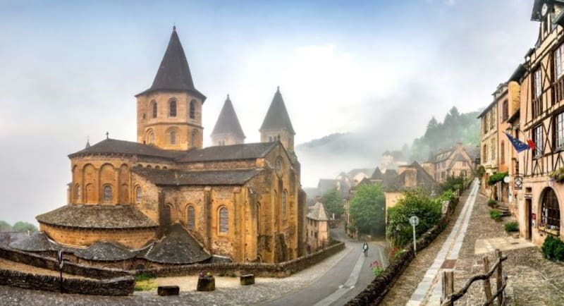 Escapadas: este pueblo medieval en Francia te cautivará con sus calles y su gastronomía. (foto: Pexels).