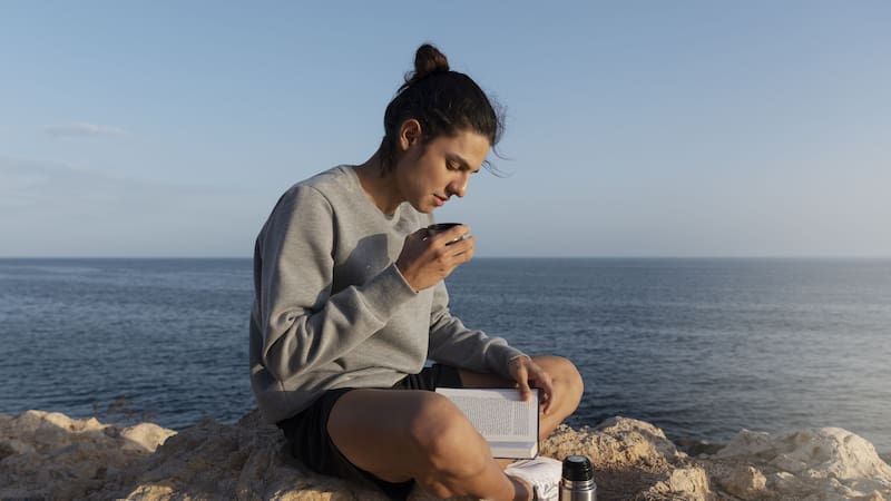 La localidad está alejada de los circuitos turísticos más conocidos, lo que la convierte en un refugio tranquilo.