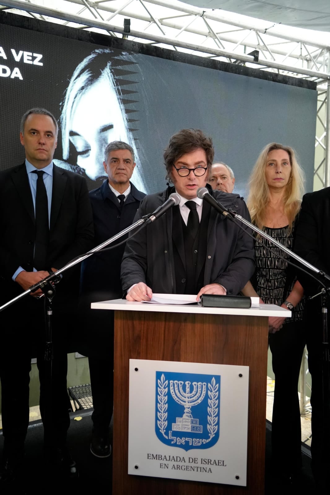 Seguridad oficial al límite y desconfianza interna