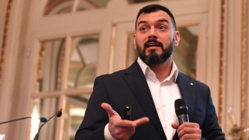 "Se viene el año más complicado": la cruda advertencia de Emmanuel Álvarez Agis