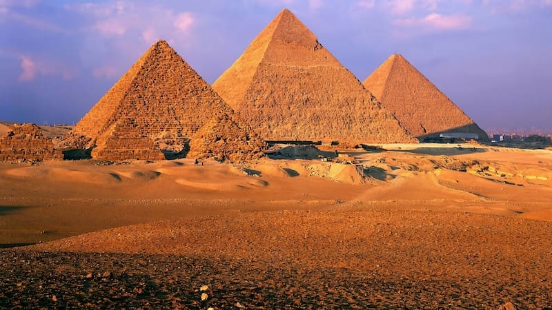 Descubrimiento arqueológico excepcional: hallan la pirámide más antigua del mundo y no está en Egipto.