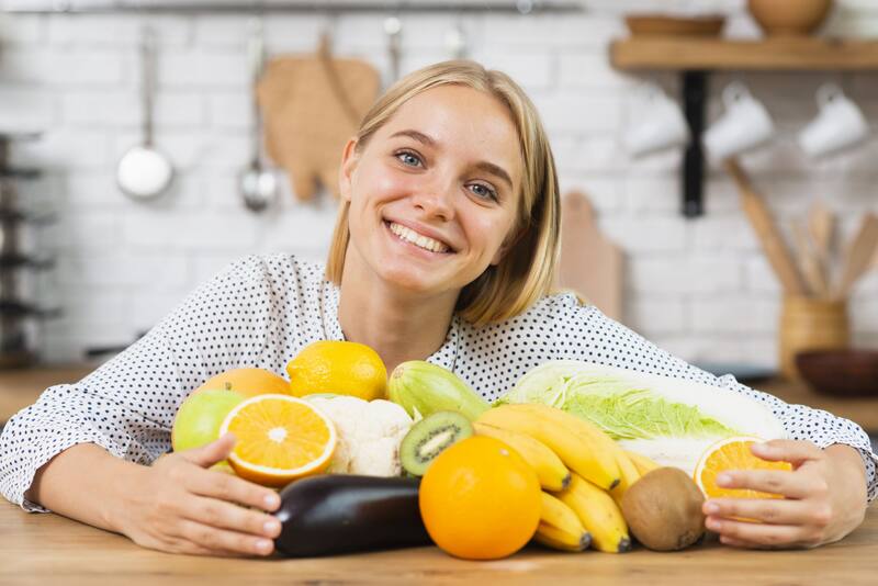 Las frutas son esenciales para mantener la salud del cerebro y prevenir el deterioro cognitivo. (Foto: Freepik)