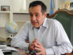 Internaron al ministro de Educación Alejandro Finocchiaro, pero "está bien"