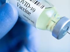 Estados Unidos deja de recomendar vacuna contra covid a niños sanos y embarazadas