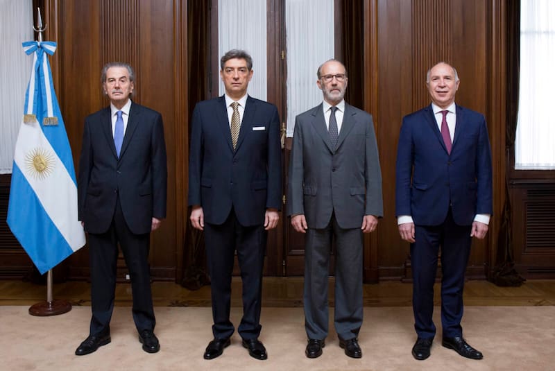 Los ministros de la Corte Suprema no confirmaron si estarán en el Congreso