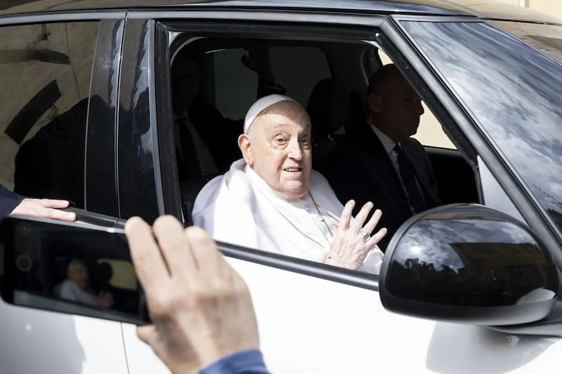Tristeza en la Iglesia Católica | El papa Francisco habló del sufrimiento que padeció y confesó: "Por qué ellos y no yo". Imagen: archivo.