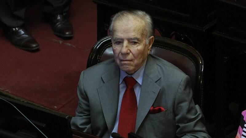 A los 87 años el expresidente busca renovar su banca en el Senado Nacional