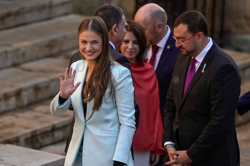A diferencia de su hermana Leonor, Sofía ha optado por un camino más independiente y alejado del ámbito castrense. (Foto: archivo)
