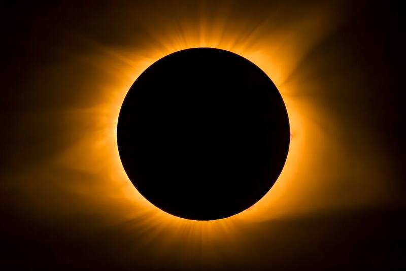 El eclipse de sol será el lunes 8 de abril de 2024. Fuente: Archivo.