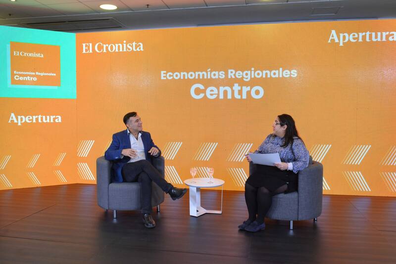 Javier Petit (Sportclub), moderado por Florencia Pulla (El Cronista)