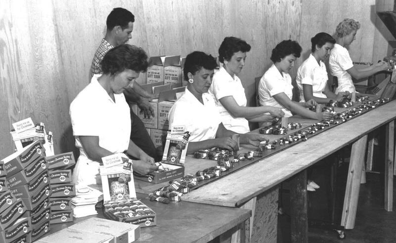 El Dr. Browne Fleet creó el producto, pero los Morton fueron los encargados de llevarlo el éxito.
