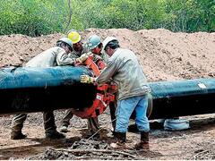 Bajan calificación de Electroingeniería tras postergar pago de ON