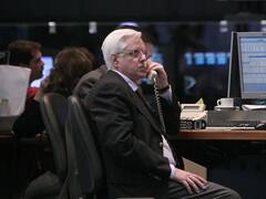 El Merval revierte tendencia y baja en su primera rueda del año