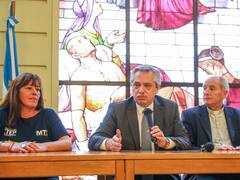 Alberto Fernández y un guiño a Grabois y compañía: "La economía popular llegó para quedarse"