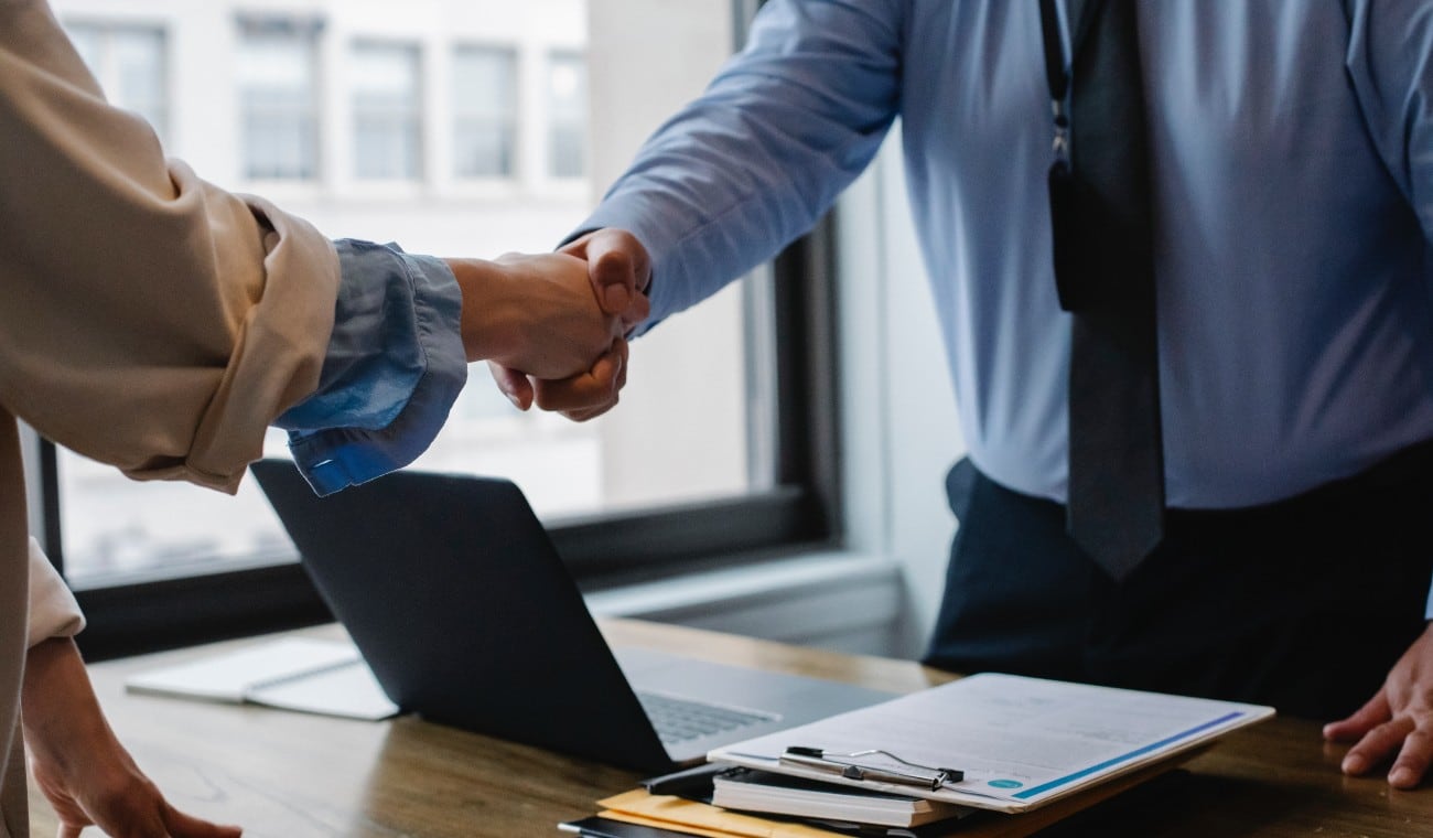 Estas son las mejores empresas para trabajar en el mundo: 10 están en la Argentina