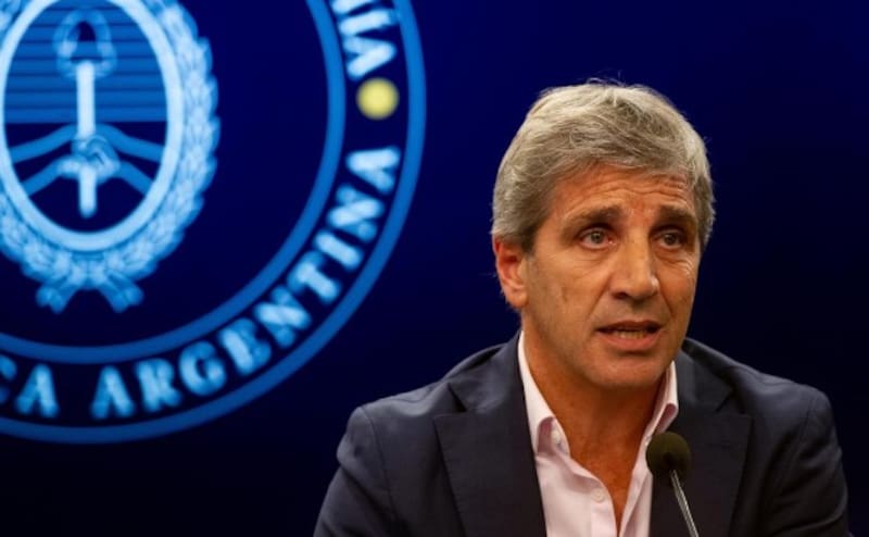 El ministro de Economía, Luis Caputo, fue el centro de las críticas durante el discurso de Pablo Moyano.