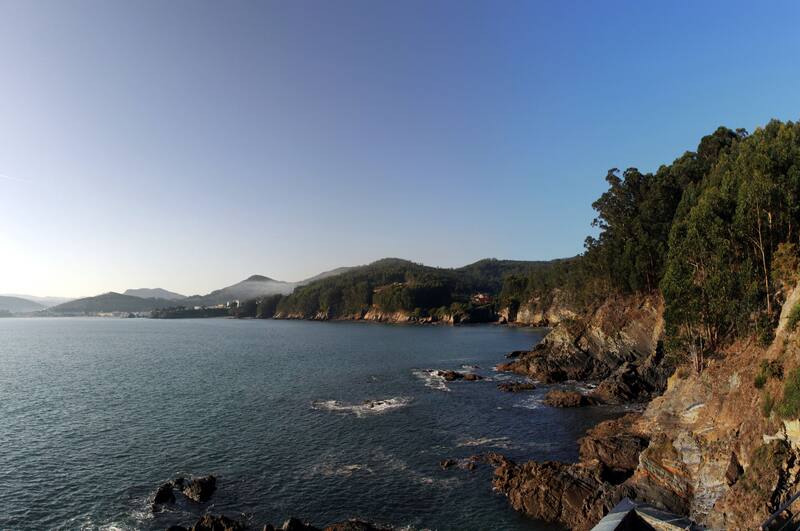 El entorno natural de Viveiro también es uno de sus principales atractivos. (Foto: Wikimedia)