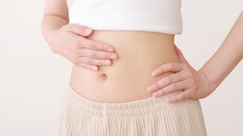 El alimento que ayuda a cuidar la microbiota intestinal y puede contribuir a prevenir el SIBO