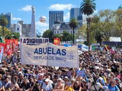 Miles de personas marcharon por el Día de la Memoria, pidieron "romper los pactos de silencio" y reclamaron una ley contra el negacionismo