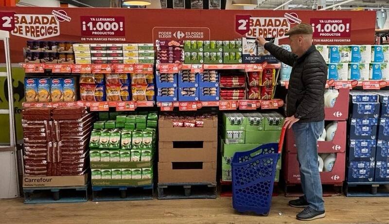 El congelamiento de precios comenzó en las cadenas de consumo masiva y le siguieron las marcas