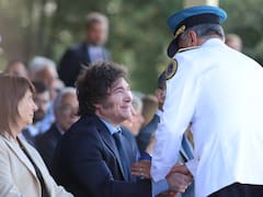 Javier Milei participó junto a Villarruel de la graduación de cadetes de la Policía Federal