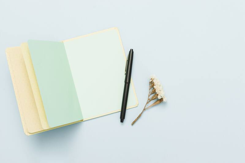 Agarrá un papel, una birome y ejercitá tu memoria con estas actividades. (Foto: Freepik)