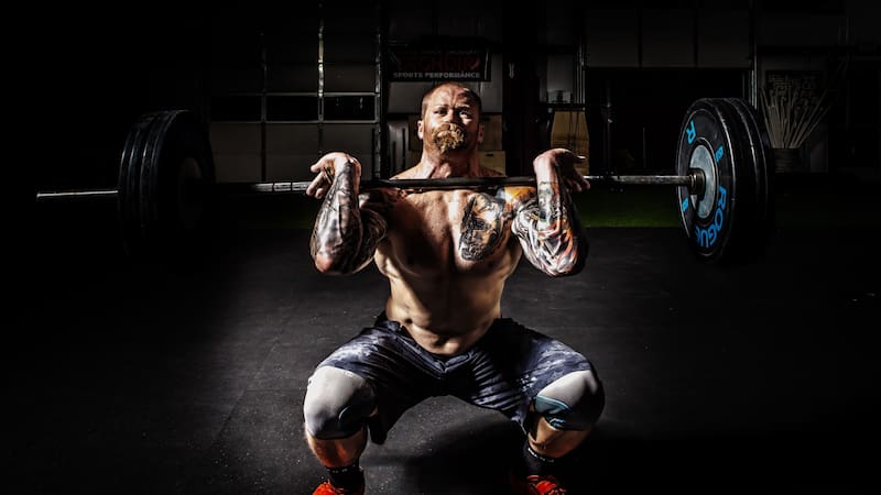 Un experto en fisioculturismo revela cómo adoptar tu rutina para ganar músculo a partir de lso 40 años.