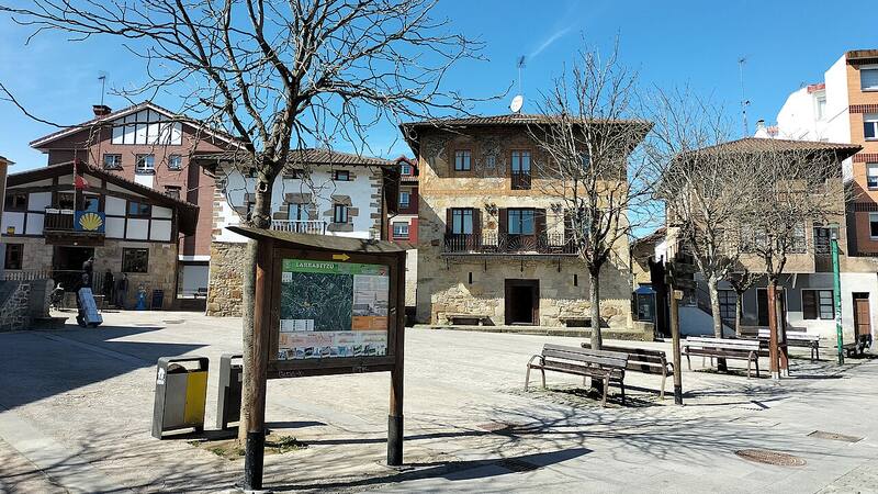 Conoce este pintoresco pueblo de estructura medieval a solo 15 minutos de Bilbao.