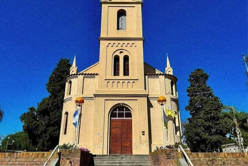 La antigua y bien conservada iglesia de Spatzkenkutter (Fuente: Facebook de Comuna Aldea Spatzenkutter)
