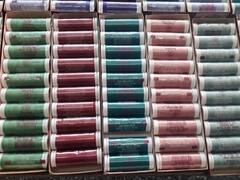 Otra empresa se va de la Argentina: la fabricante británica de hilos Coats arma las valijas